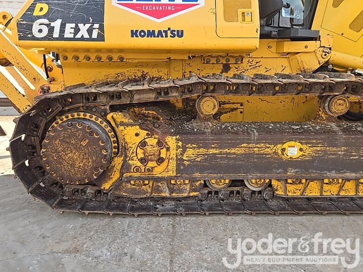 2018-komatsu-d61exi-24-image-16
