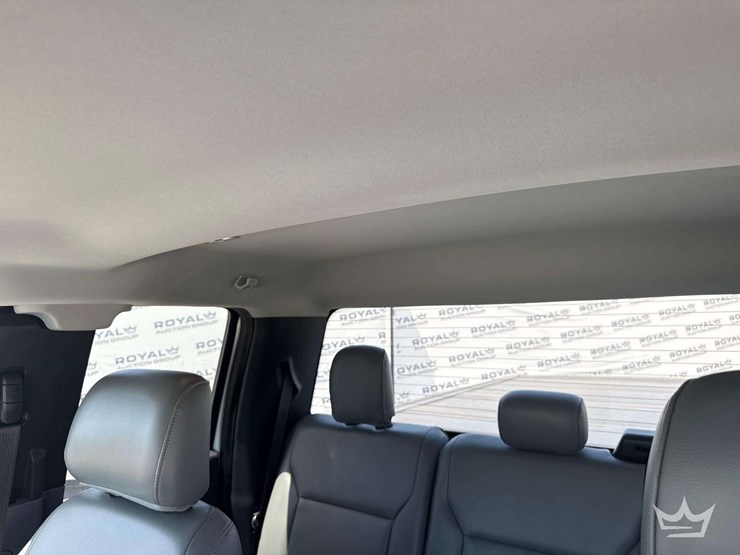 2021-ford-f150-image-25