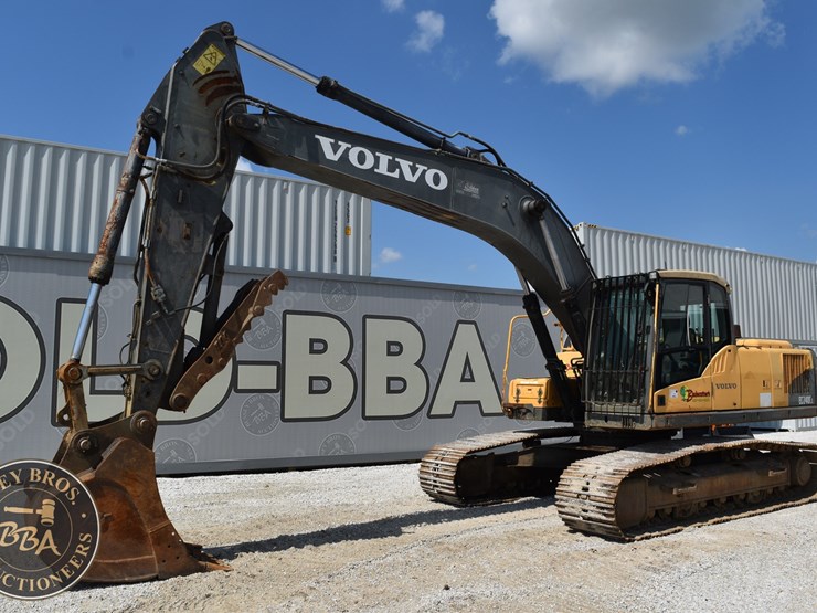 2008-volvo-ec240cl-image-1