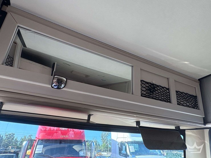 2020-ford-f53-thor-ace-32.3-33.5ft-class-a-motorhome-image-17