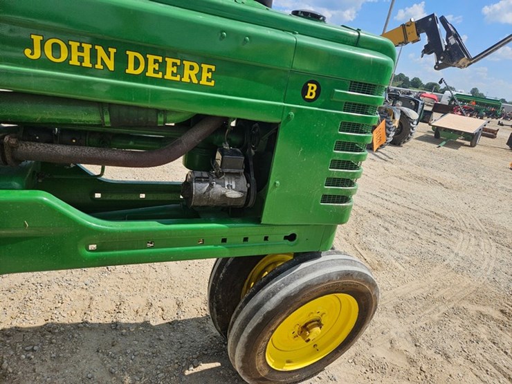 john-deere-b-image-16
