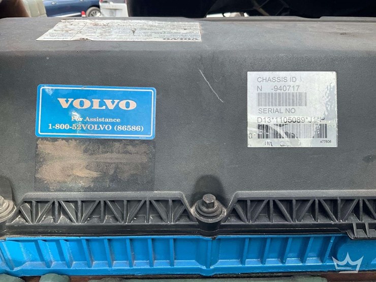 2016-volvo-vnl-t/a-sleeper-cab-truck-tractor-image-13