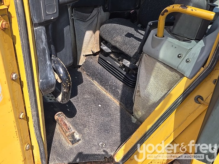 2007-caterpillar-d6n-xl-image-48