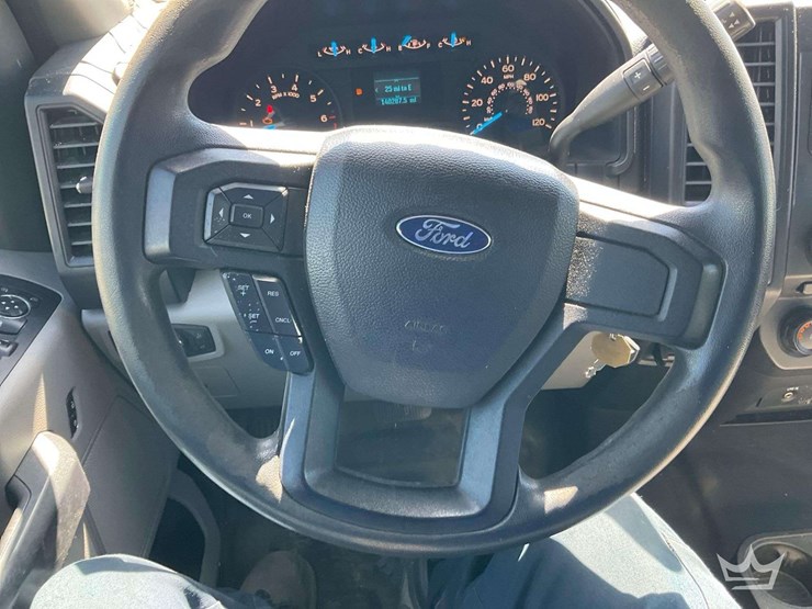 2016-ford-f150-image-16