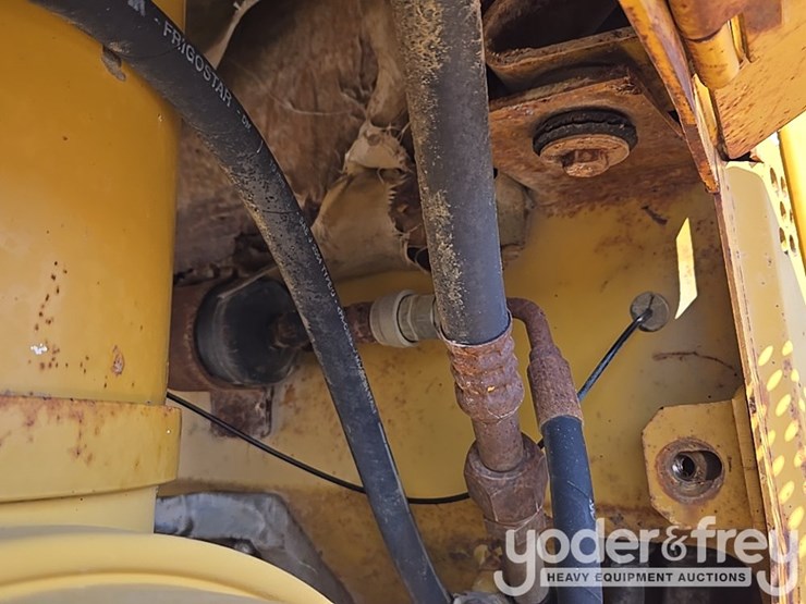 2007-caterpillar-d6n-xl-image-41