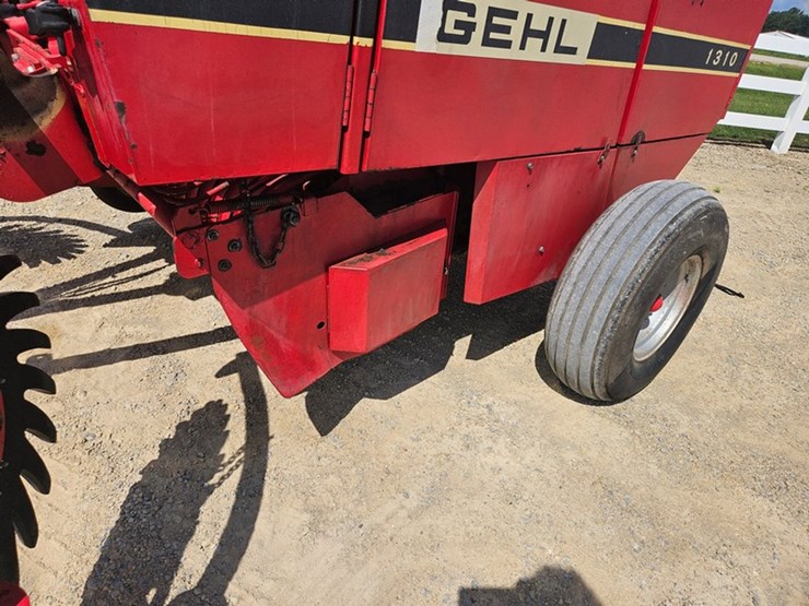 gehl-1310-image-18