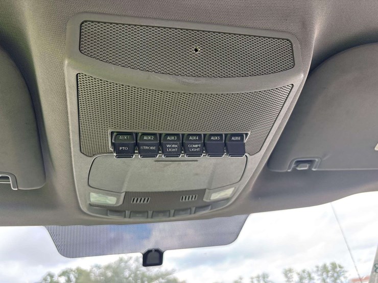 2019-ford-f550-image-12