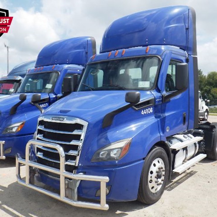 2020 FREIGHTLINER CASCADIA 116