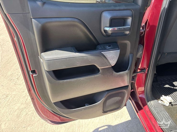 2016-chevrolet-1500-image-12