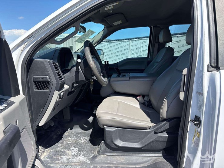 2019-ford-f150-image-13