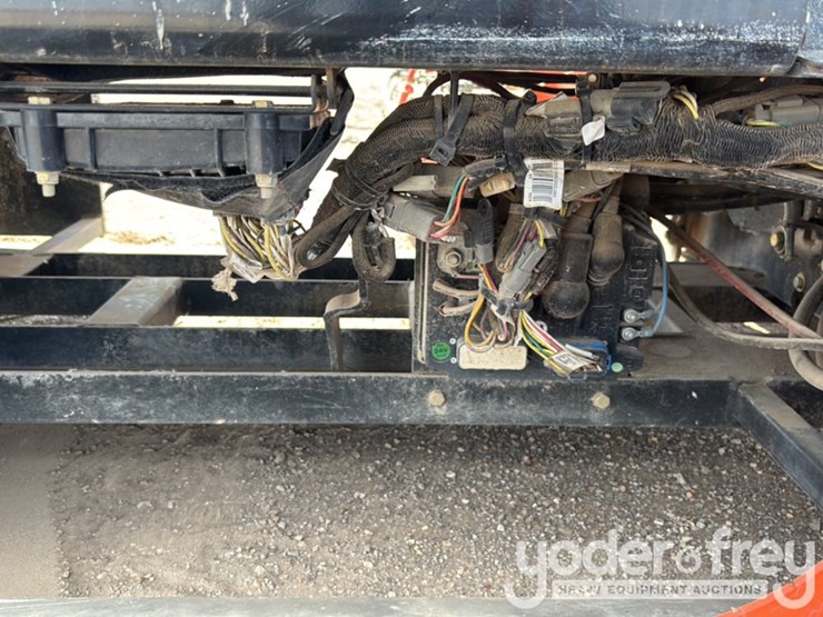 2021-jlg-es3246-image-15