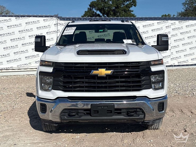 2024-chevrolet-silverado-2500-image-29