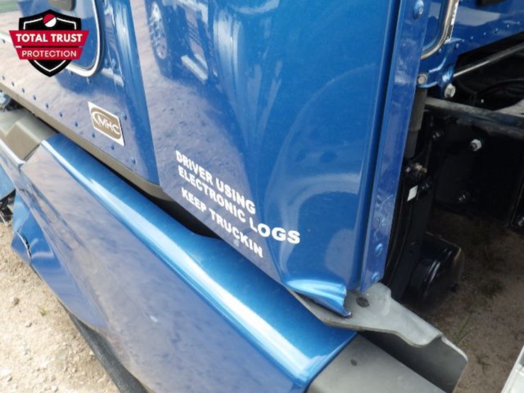 2023-kenworth-t680-image-25