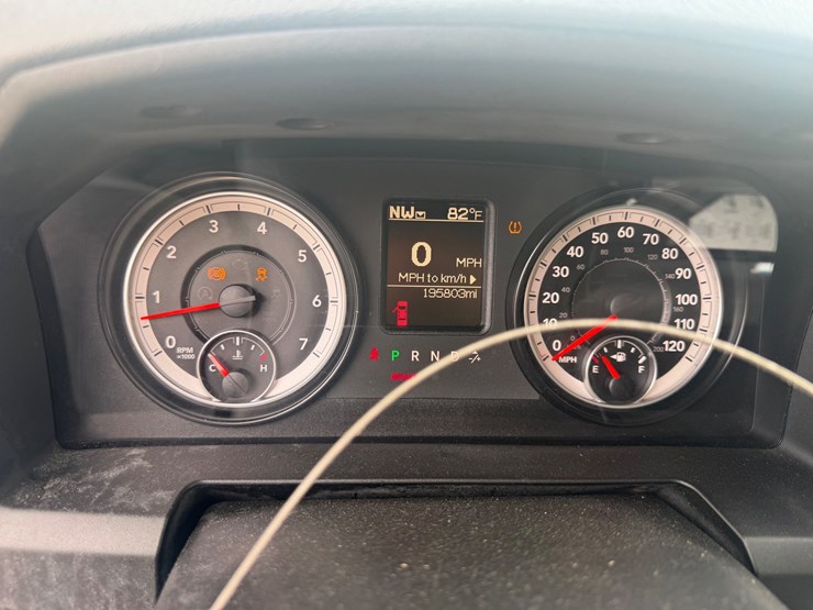 2014-dodge-ram-1500-image-17