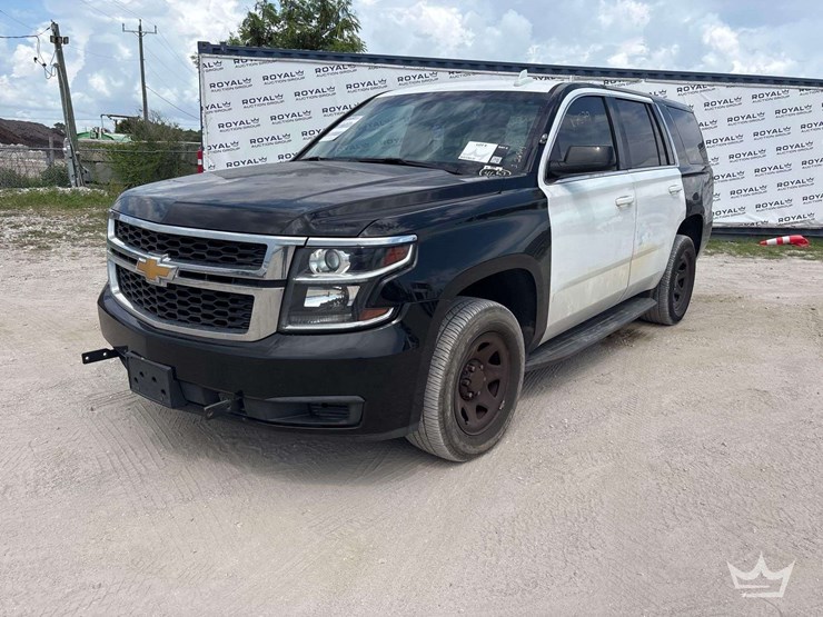 2018-chevrolet-tahoe-image-1