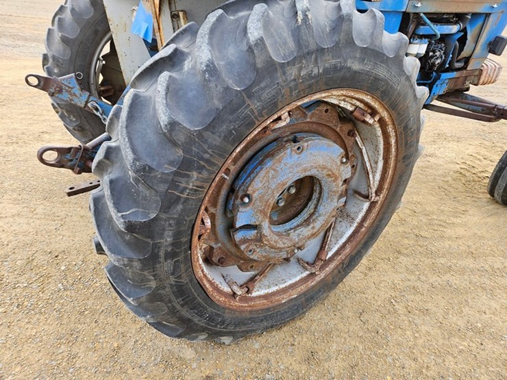 ford-5000-image-46