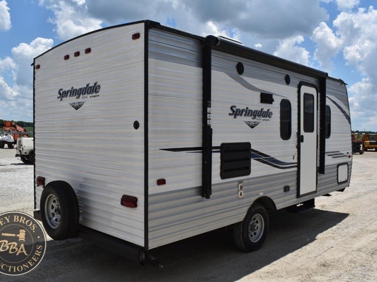 2019-keystone-rv-co-springdale-2200bh-46282-image-5