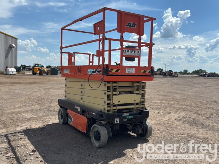 2021-jlg-es3246-image-7
