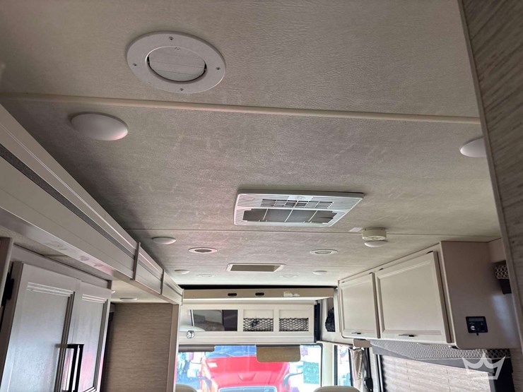 2020-ford-f53-thor-ace-32.3-33.5ft-class-a-motorhome-image-59
