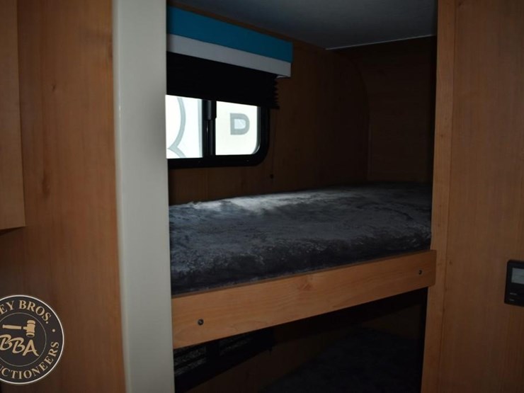 2022-riverside-rv-retro-190bh-46275-image-34