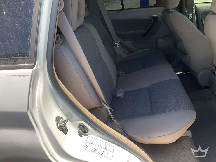 2002-toyota-rav4-image-25