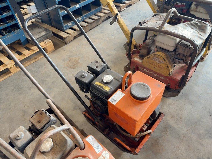 mikasa-plate-compactor-image-2