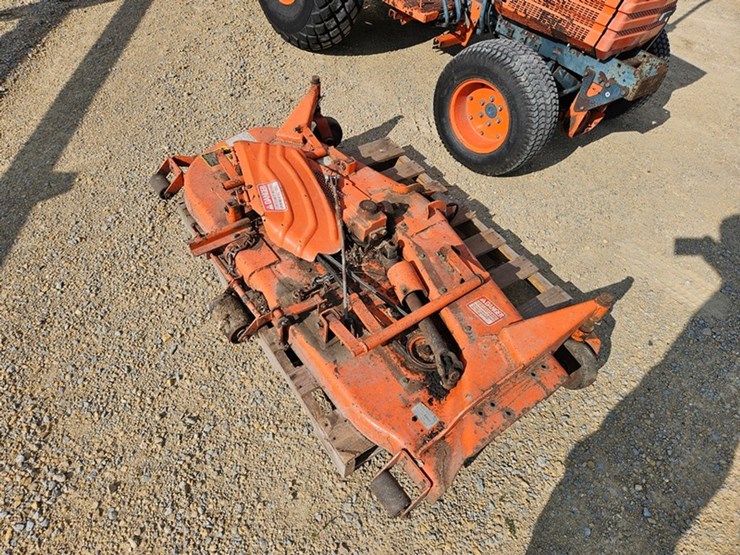 kubota-b8200-image-52