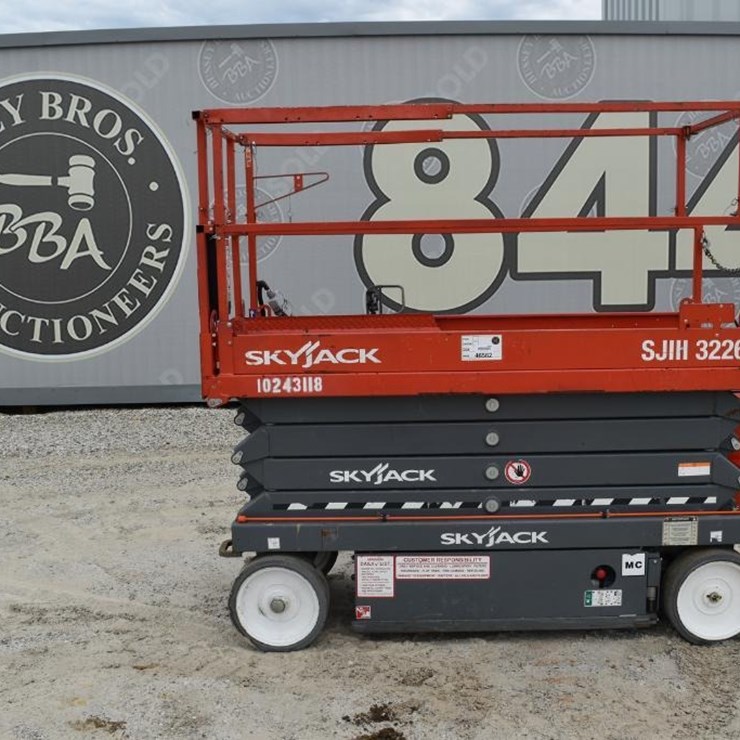 2018 SKYJACK SJIII3226