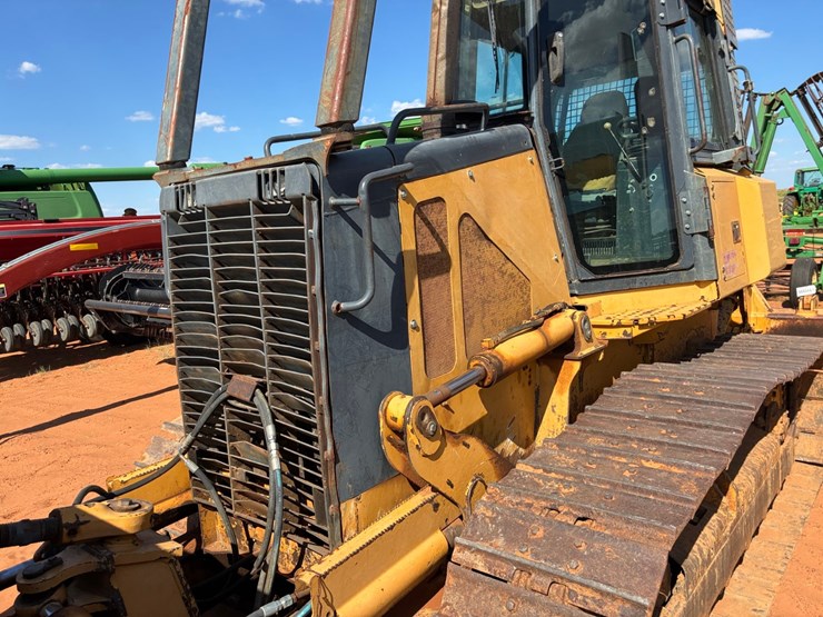 deere-700j-image-9