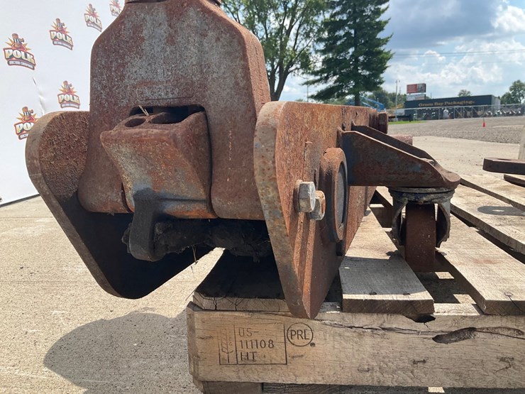 #5056-•-lincoln-10-ton-floor-jack-&-dmi-spring-loaded-pickup-bumper-image-13