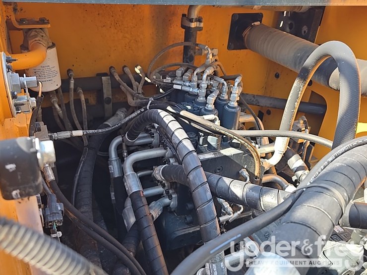 2021-hyundai-hx300al-image-47