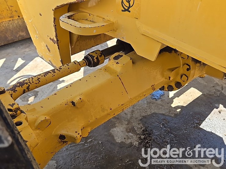 2014-deere-310k-ep-image-13