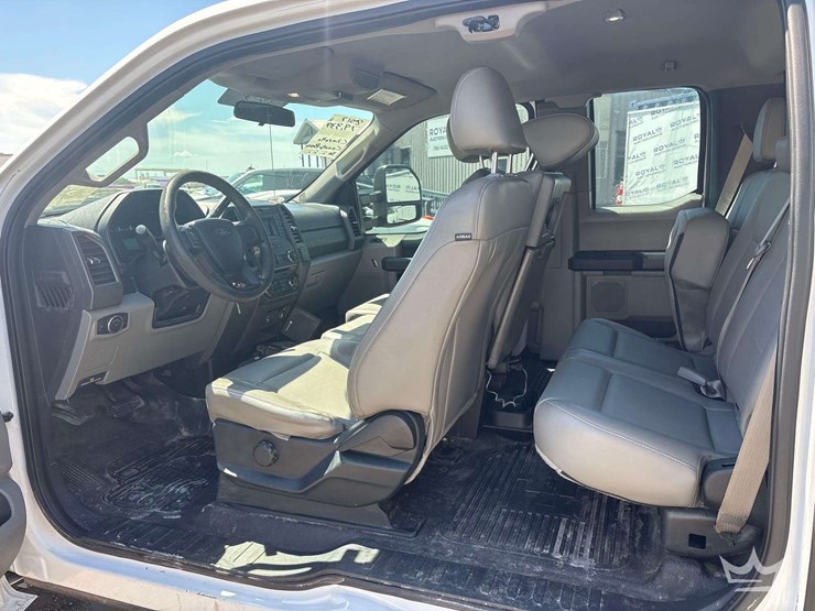 2017-ford-f250-image-17