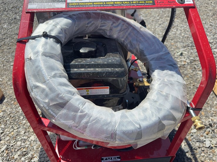 #3-•-unused-magnum-4000-series-hot-water-pressure-washer-262938-inv#53778-image-16