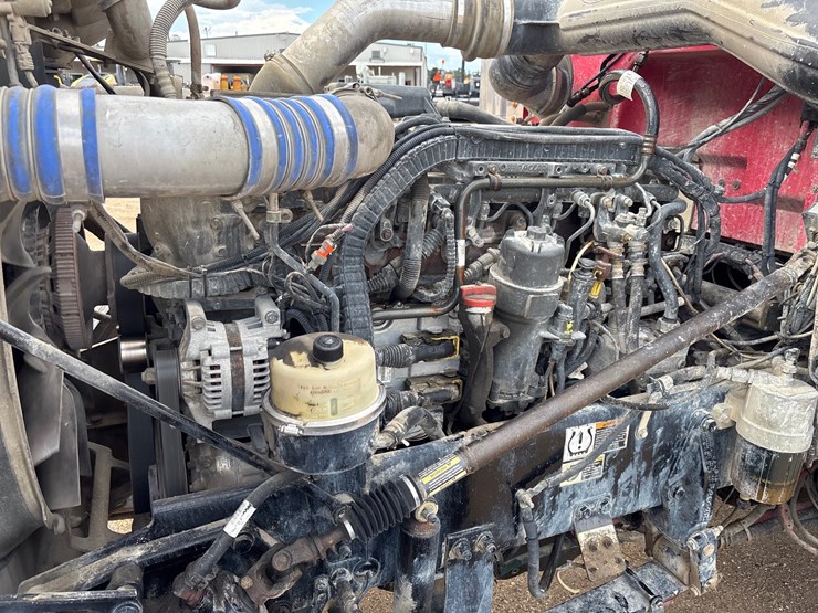 2015-peterbilt-389-image-9
