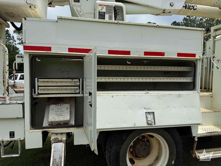 2009-international-durastar-4400-image-34