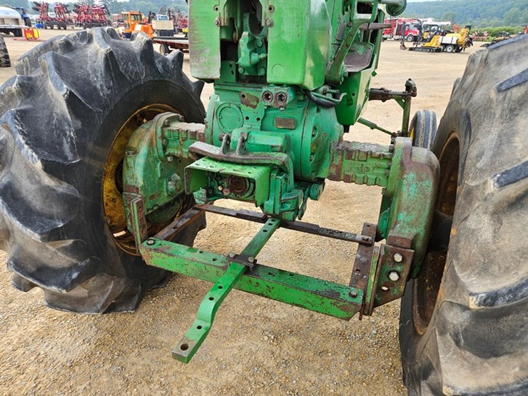 john-deere-4020-image-24