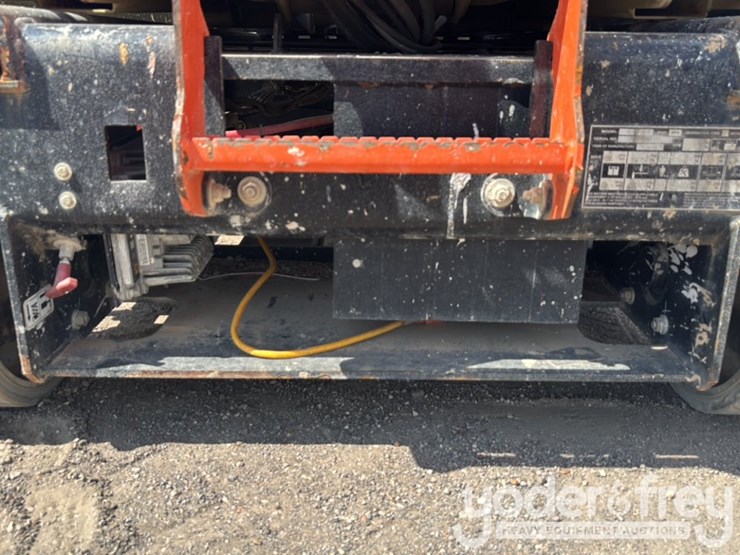 2021-jlg-es3246-image-21