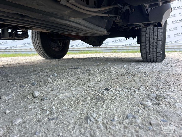 2017-ford-f150-image-21