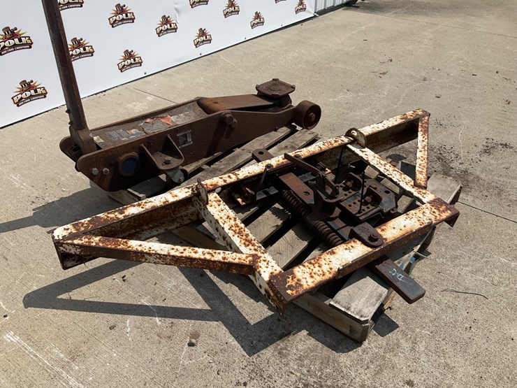 #5056-•-lincoln-10-ton-floor-jack-&-dmi-spring-loaded-pickup-bumper-image-4