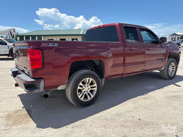 2016-chevrolet-1500-image-3