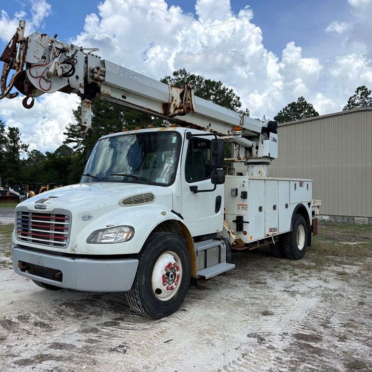 2014 FREIGHTLINER M2 106