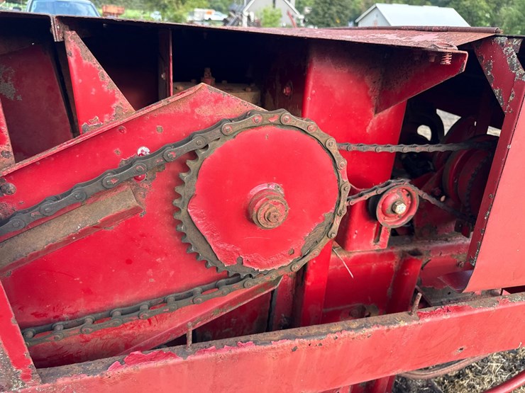 new-holland-316-image-8