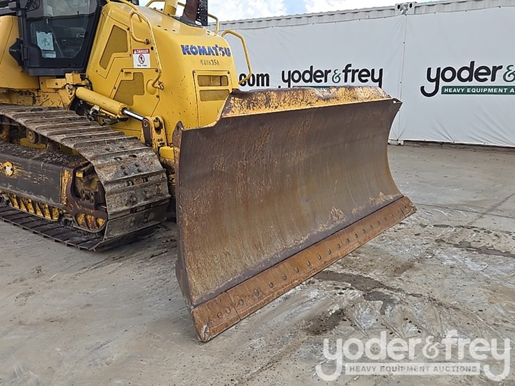 2018-komatsu-d61exi-24-image-21