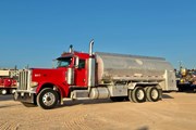 2008 PETERBILT 389