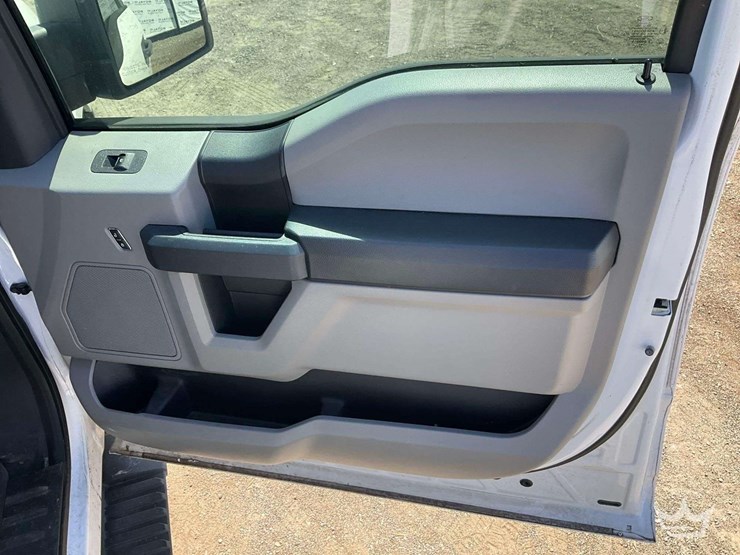 2016-ford-f150-image-22