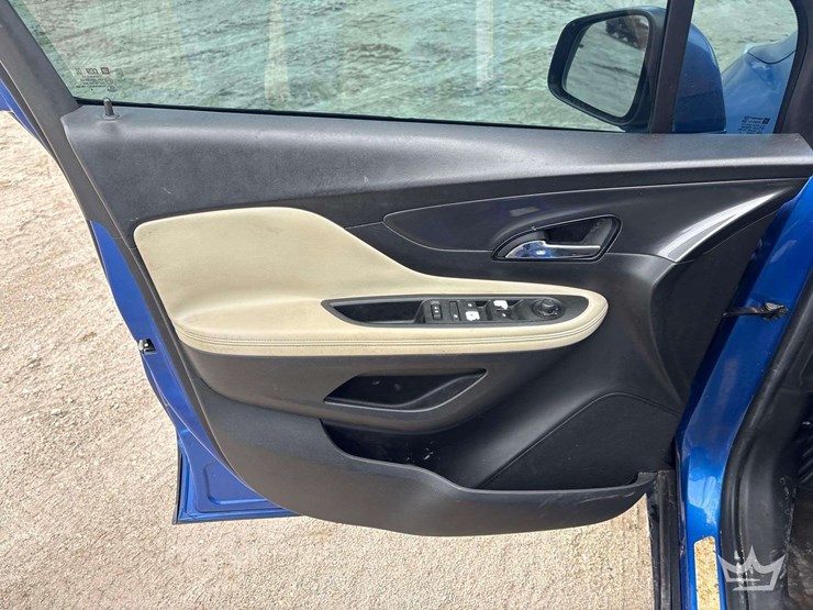 2017-buick-encore-image-11