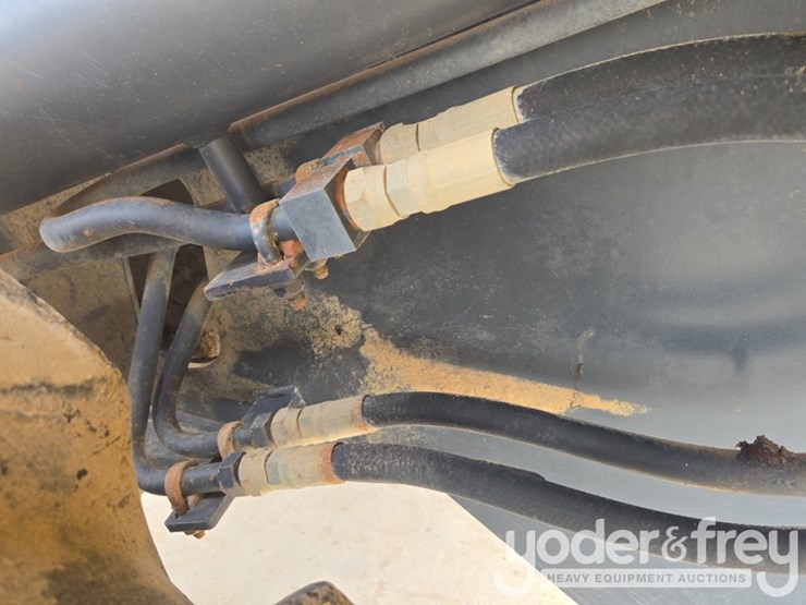 komatsu-wa150-6-image-24