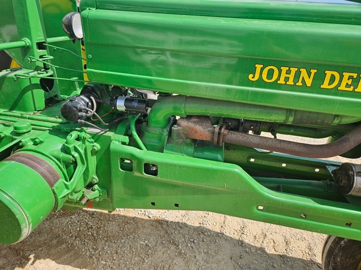john-deere-b-image-17