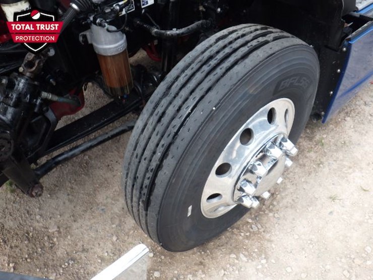 2023-kenworth-t680-image-33